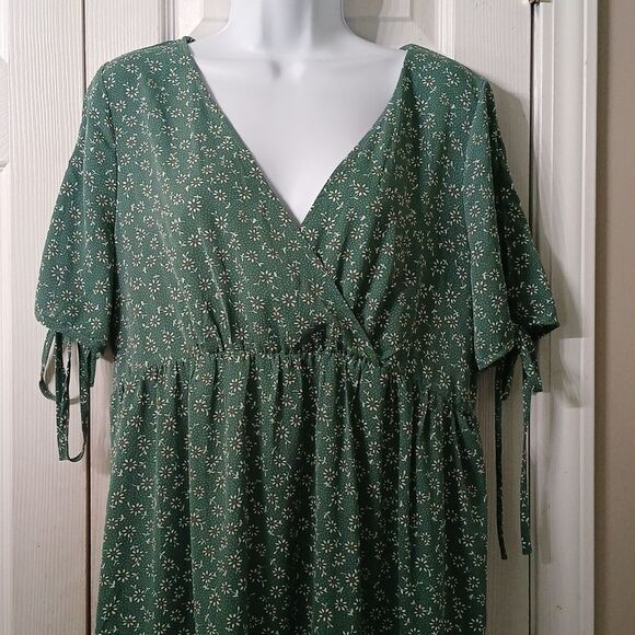 Green floral print flowy summer vacation cruise dress Sz L NWOT - Picture 3 of 8